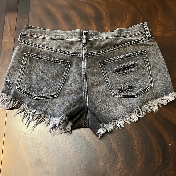 Free People
Loving Good Vibrations Shorts - Picture 6 of 11